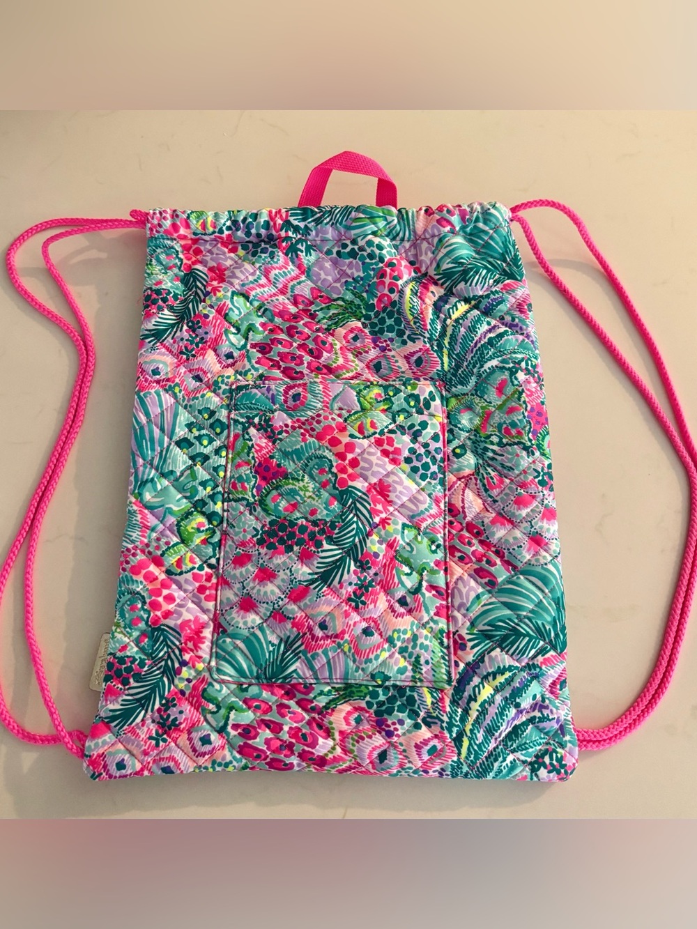 Lilly Pulitzer Quilted Drawstring cinch Backpack bag tote like new